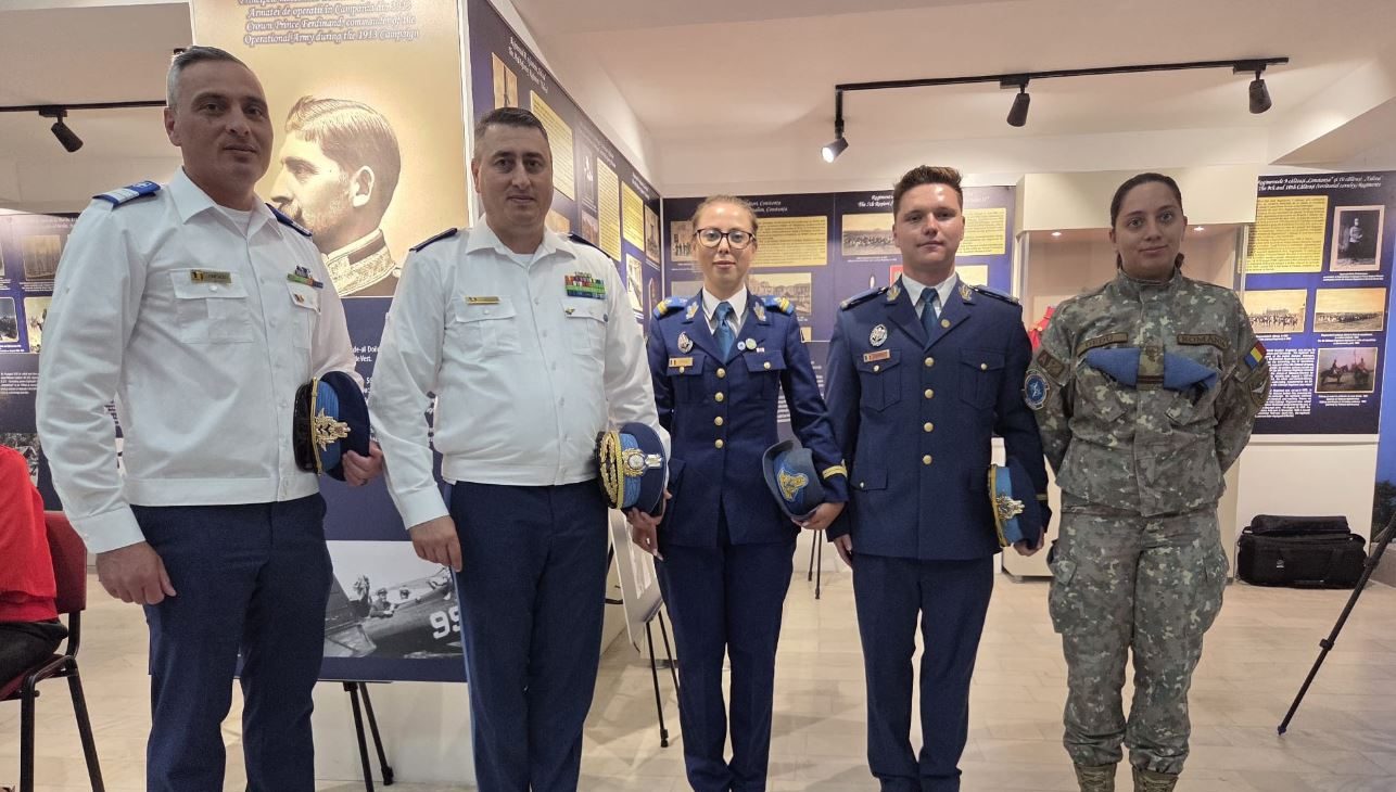 Expoziție la Muzeul Militar Constanța: Baza 57 Aeriană Căpitan Aviator Constantin Cantacuzino onorează memoria marilor aviatori