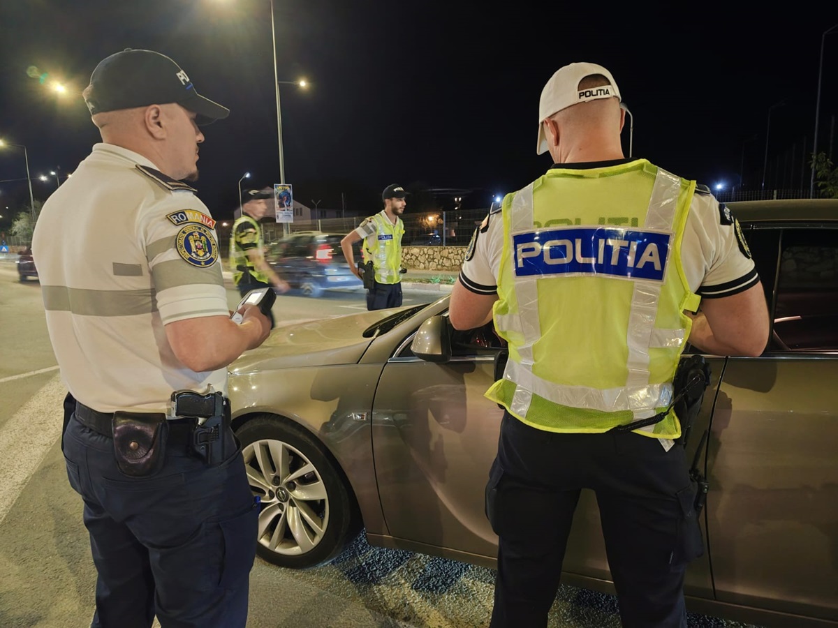 Razii de amploare în Mangalia și Năvodari! A participat și Tessa, câinele de depistare substanțe interzise. Ce au descoperit polițiștii
