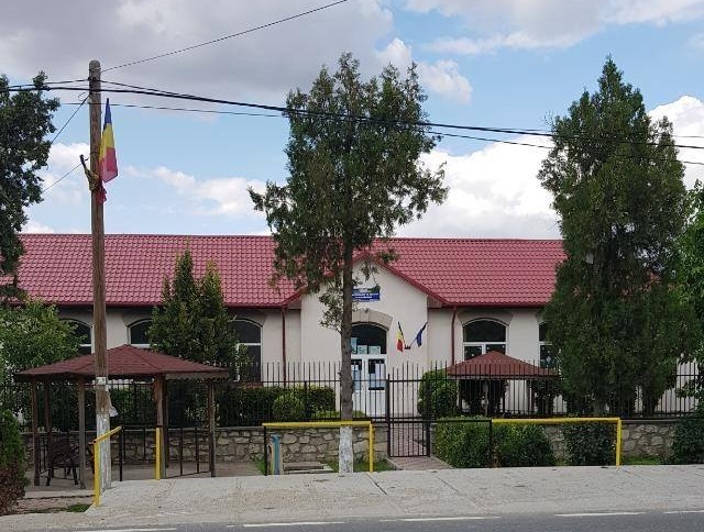 Clasa a IX-a de la Liceul Tehnologic I.C. Brătianu din Nicolae Bălcescu, la un pas de desființare. Ce spune primarul comunei și inspectorul șef al ISJ Constanța