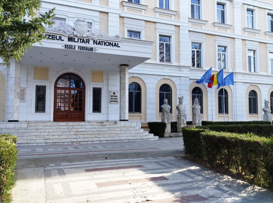 Vernisaj la Muzeul Militar din Constanța: poveștile marilor aviatori români în al Doilea Război Mondial