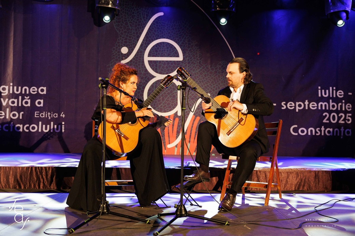 INTERVIU Chitariștii Alexandra Petrișor și Dragoș Horghidan, membrii Duo Kitharsis, concert de excepție în cadrul SEAS 2025