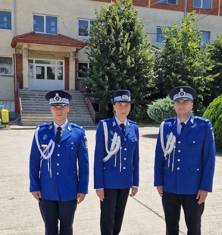 Trei tineri ofițeri încep cariera la Jandarmeria din Constanța
