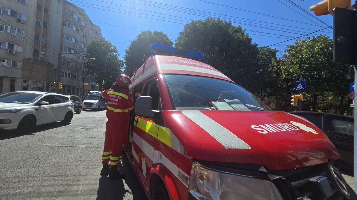 accident SMURD BMW Capela Militară