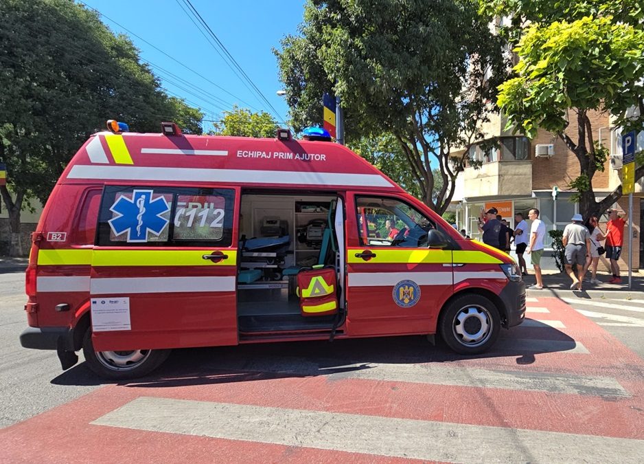 Accident rutier în Constanța: O persoană rănită după ce două autoturisme s-au ciocnit
