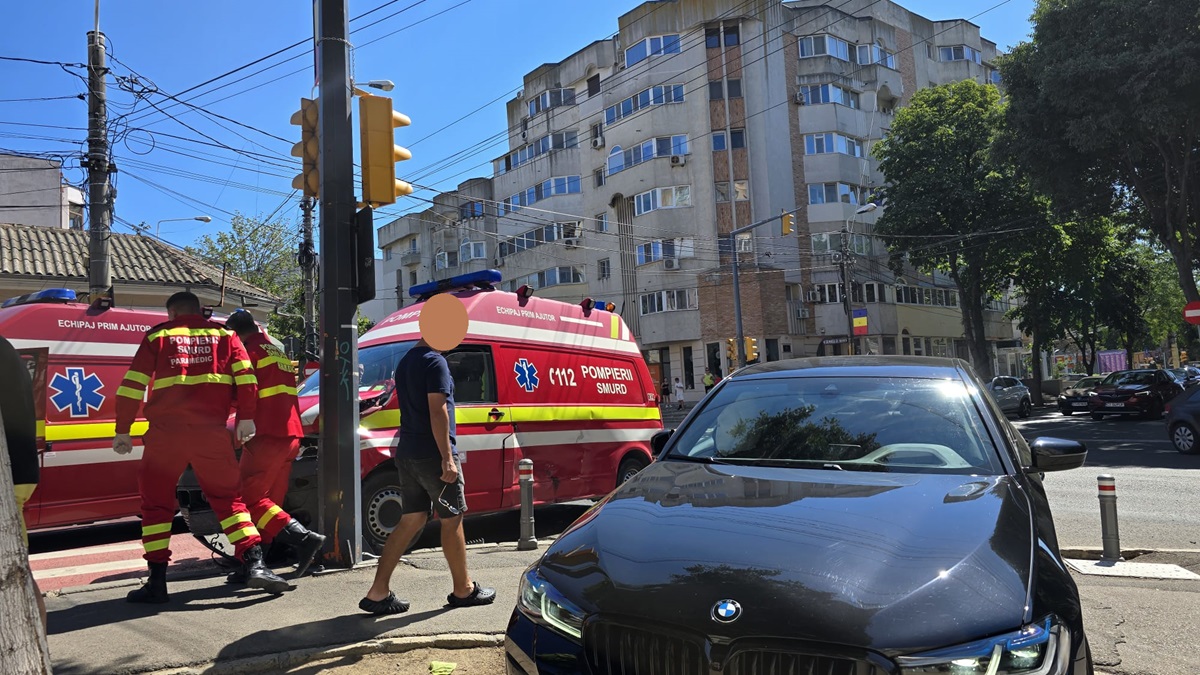 accident SMURD BMW Capela Militară