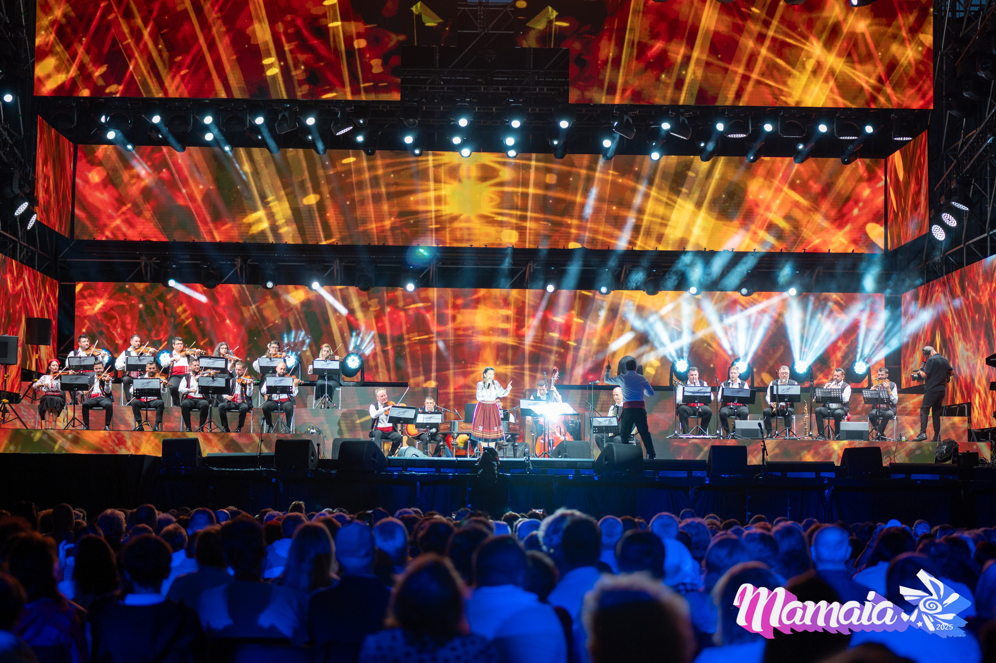 Tradiția și bucuria jocului popular au luminat scena Festivalului Național al Cântecului și Dansului Popular Românesc Mamaia, eveniment organizat de Centrul Teodor T. Burada, cu sprijinul CJ Constanța