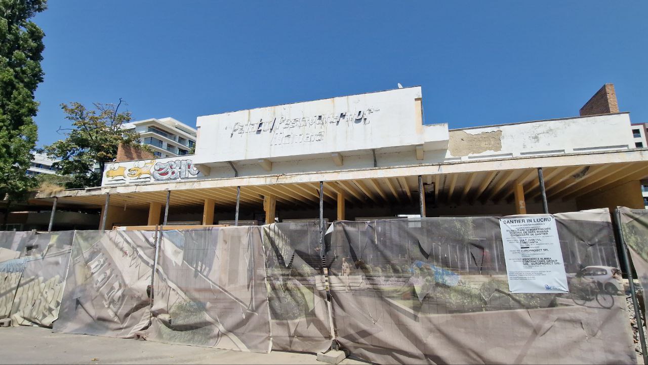 VIDEO Teatrul de Vară Mamaia va găzdui Festivalul Mamaia anul viitor! Lucrările s-au reluat acum, după ce compania care se ocupa inițial de contract a intrat în insolvență