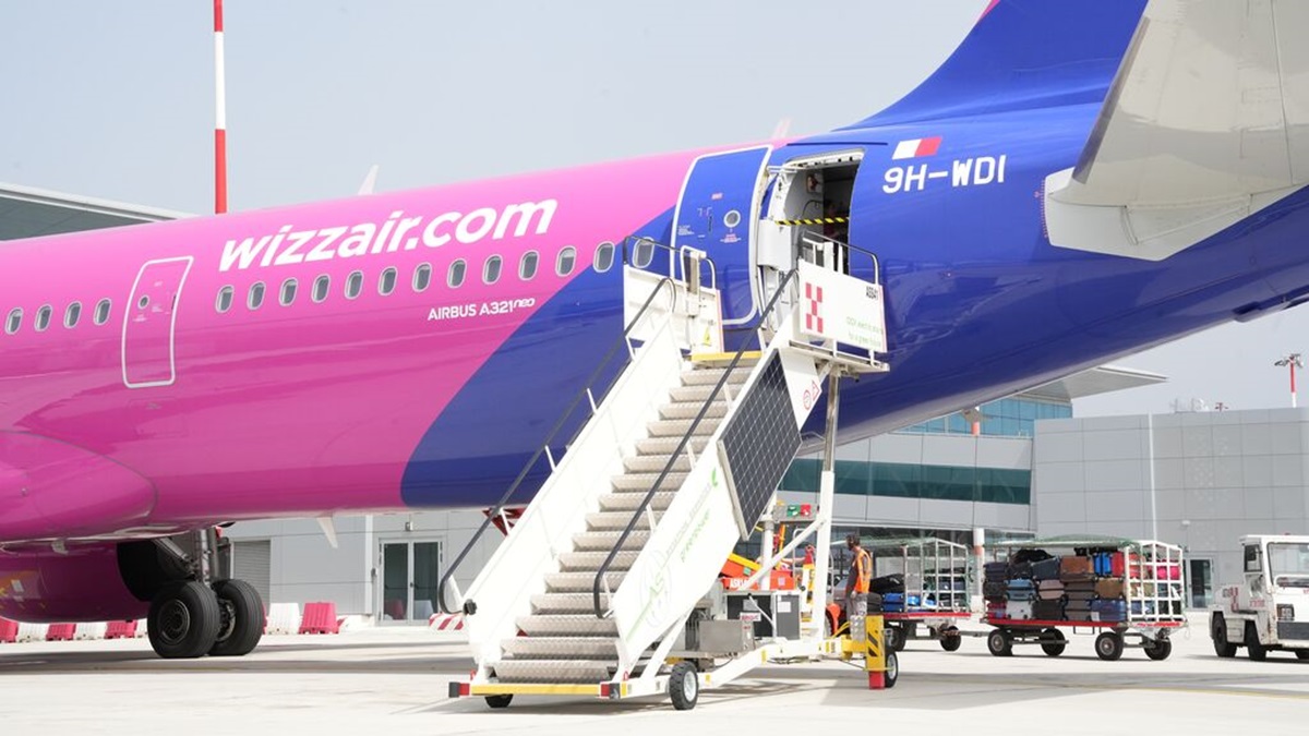 Victorie URIAȘĂ în Parlamentul European pentru toți cei care călătoresc cu avionul! Bagaje, Check-in gratuit și loc lângă copil