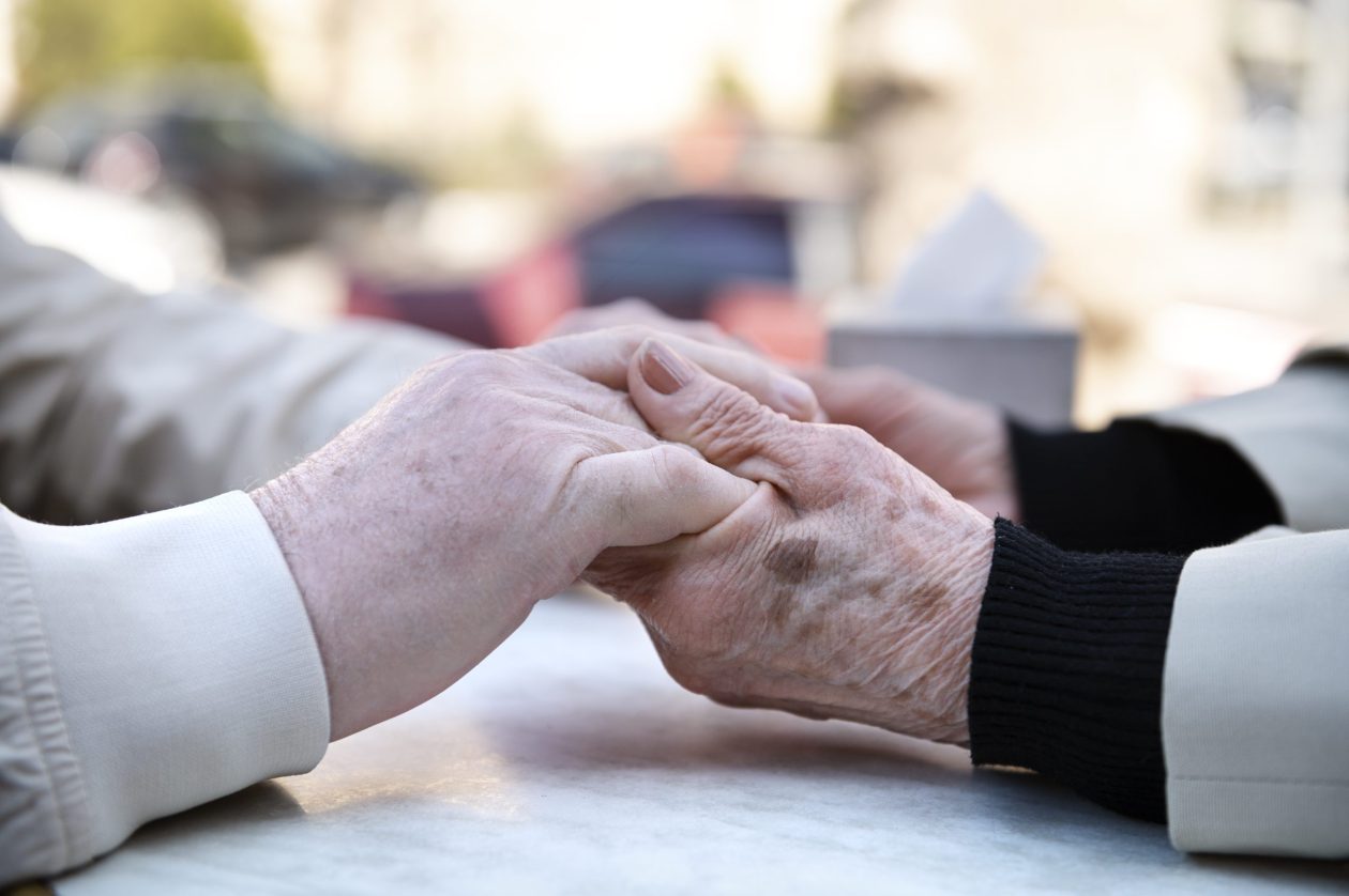 Seniorii Constanței, recompensați de primărie. Iată ce sume vor primi
