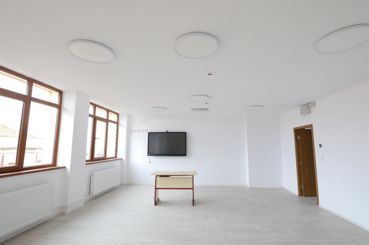 FOTO Contract de peste 1,7 milioane de lei pentru continuarea lucrărilor de reabilitare a Colegiului Național Mihai Eminescu din Constanța