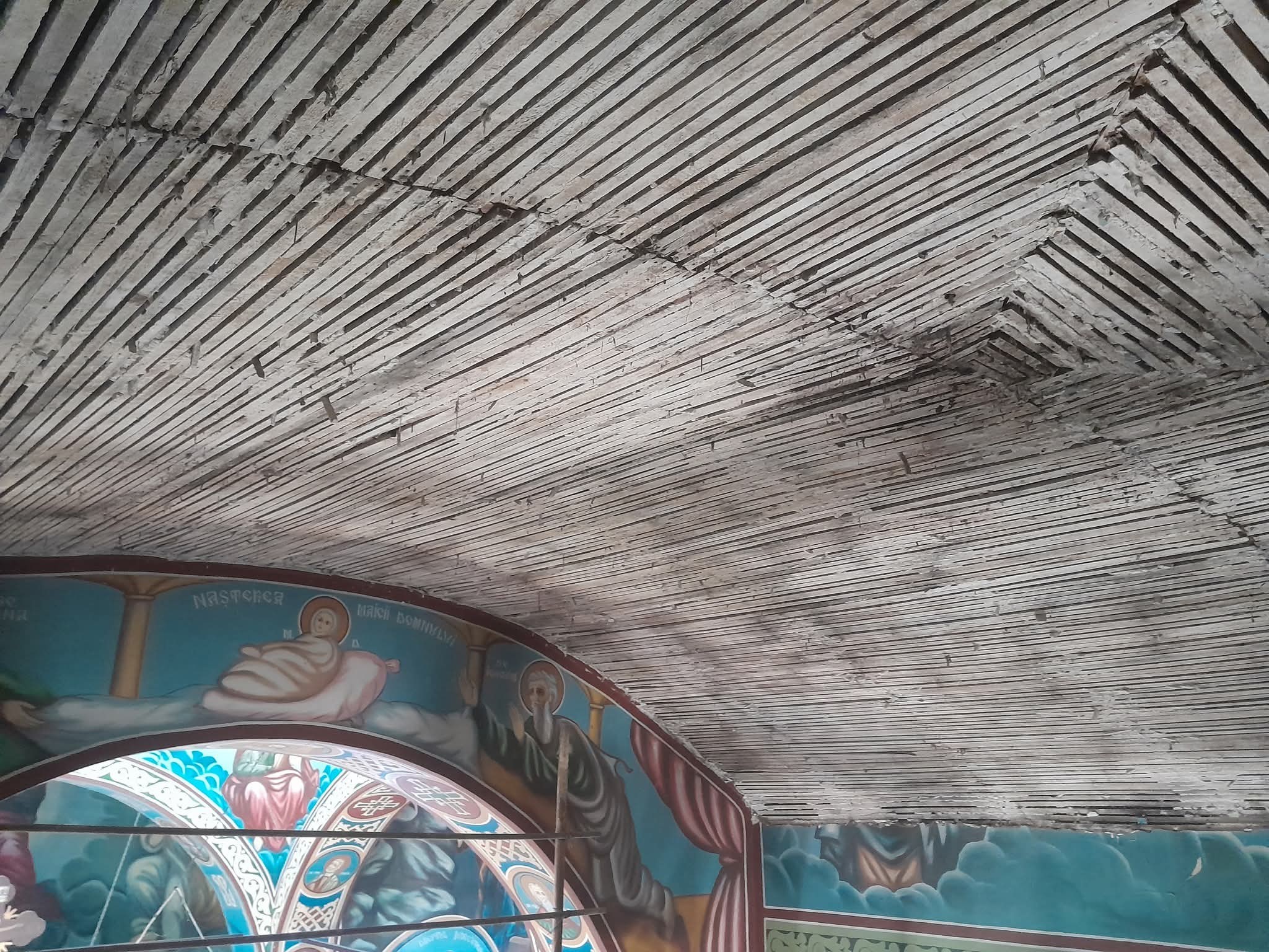 Biserică Vârtop comuna Albești
