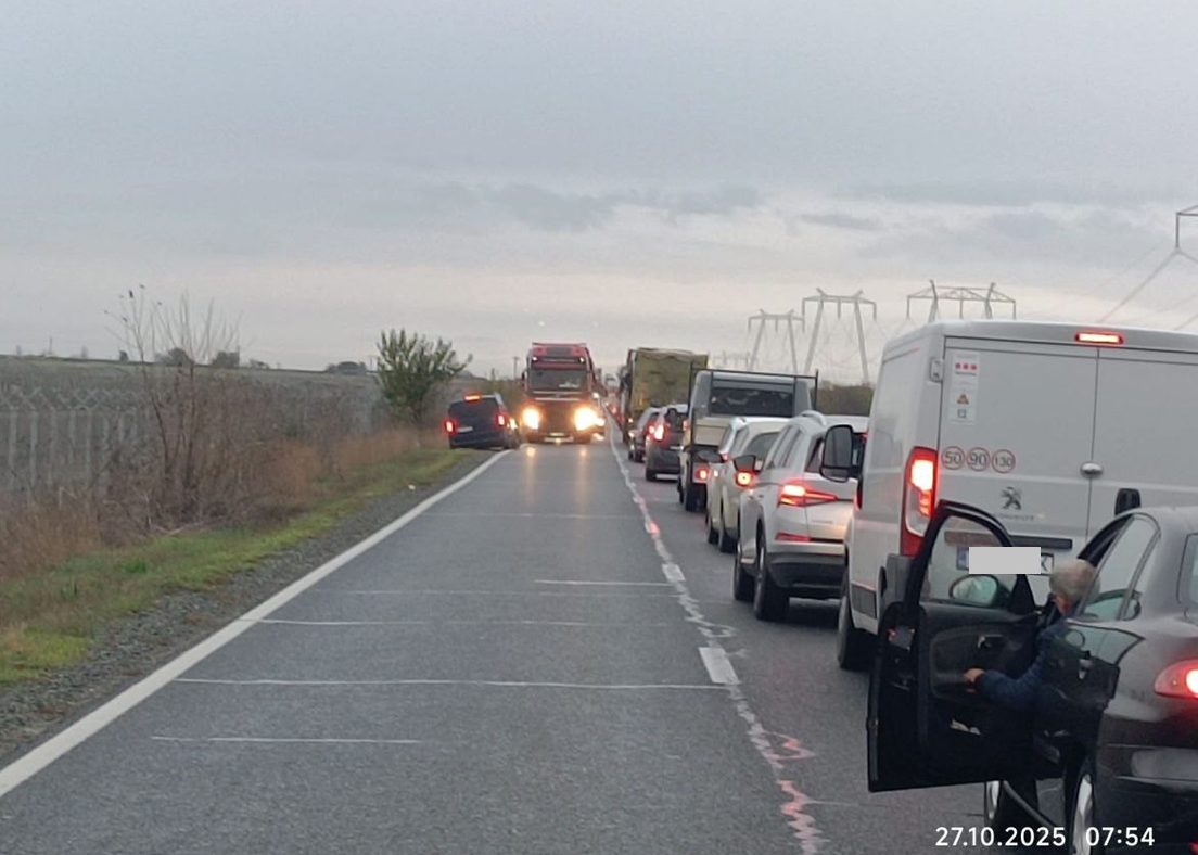 UPDATE FOTO Accident grav pe DN 22, la Sibioara, cu trei victime! Traficul rutier este întrerupt. Oficial de la Poliție