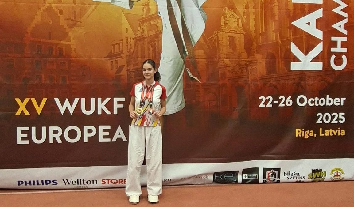 FOTO VIDEO Tinerii excepționali ai Constanței: Bogdana Zus, de la Liceul Teoretic Ovidius, campioană europeană la karate