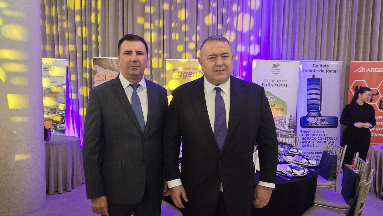 CCINA-topul-firmelor-judetene-2025-Cornel-Georgian-Mototolea-sef-IPJ-Mihai-Daraban-presednte-CCIR-ZA-1 Topul firmelor județene