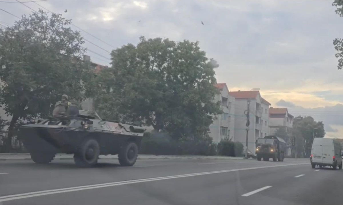 VIDEO Convoi militar surprins în Agigea! Armata României participă la unul dintre cele mai complexe exerciții militare – Dacian Fall 2025