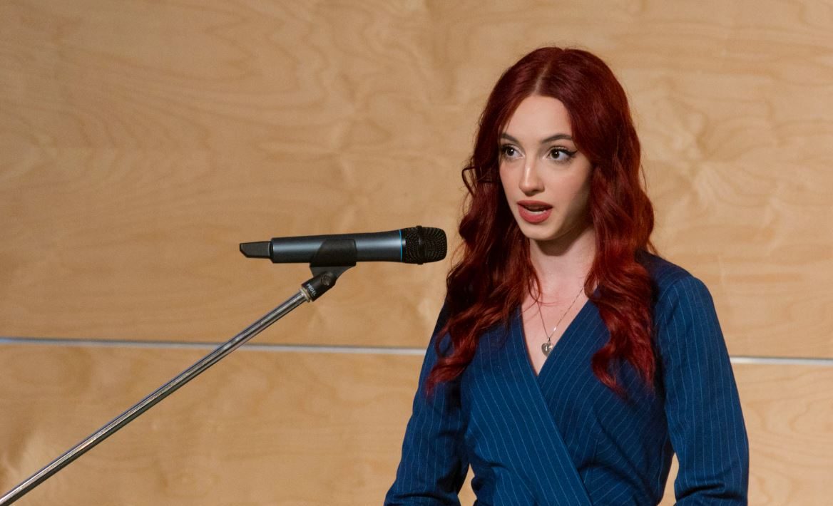 Daria-Ioana Ostachi, de la Colegiul Național de Arte Regina Maria din Constanța, discurs oficial la Gala Elevului Reprezentant