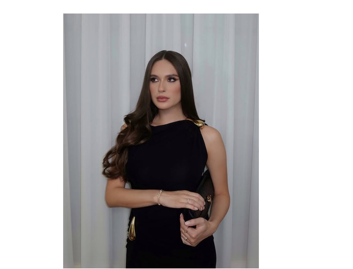 Elena Hagi, apariție impecabilă într-o rochie de lux, la scurt timp după naștere