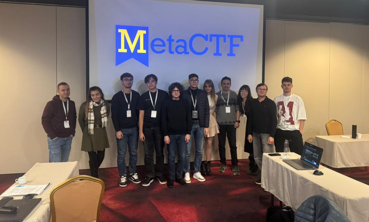 Elevi de la Liceul Teoretic Internațional de Informatică din Constanța, pe podiumul competiției Let’s CYBER DEFEND @ Black Sea