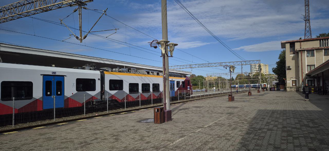 CFR Călători anunță suplimentarea vagoanelor pentru Trenurile Soarelui, de Ziua Marinei și Adormirea Maicii Domnului! Anunțul companiei