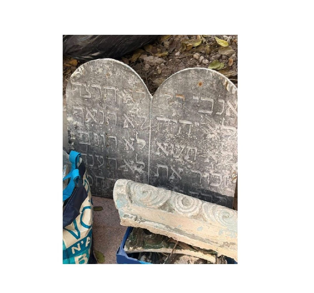 Sinagoga Mare din Constanța și-a recapătat Tablele Legii originale
