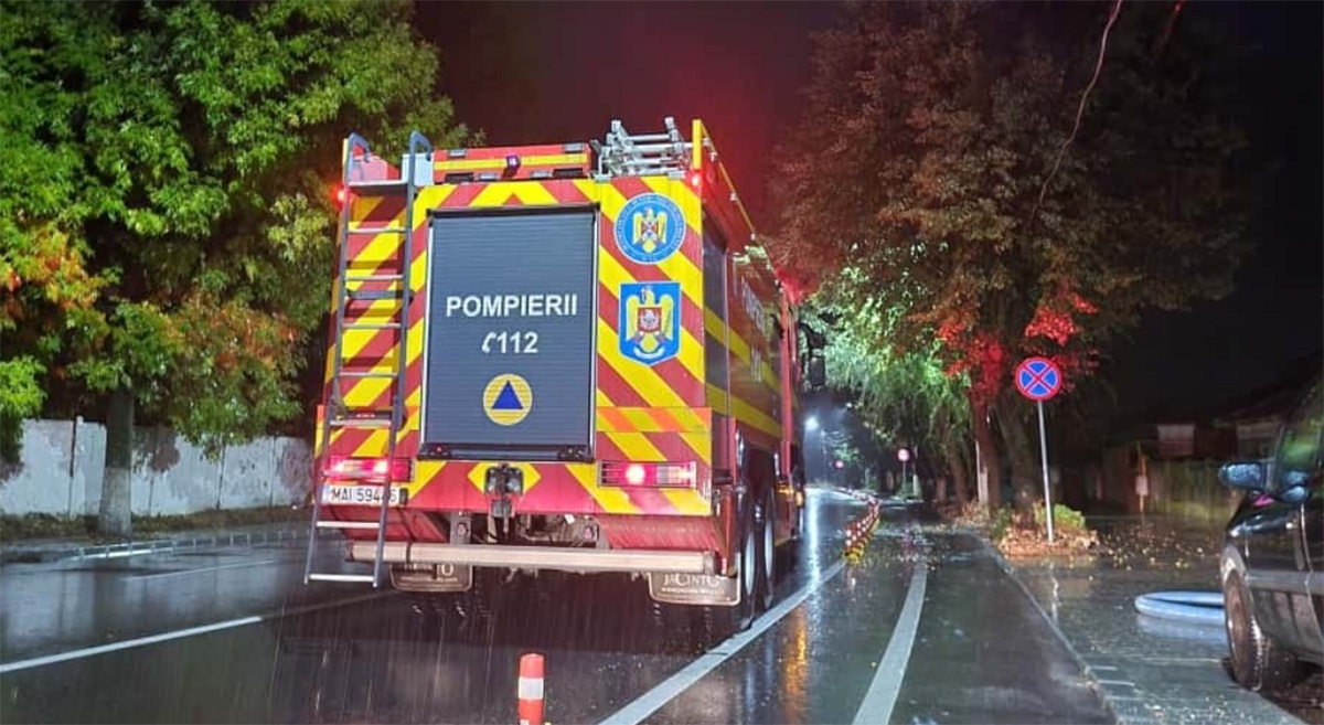 O nouă explozie într-un bloc de locuințe: Un vârstnic de 77 de ani a ajuns la spital