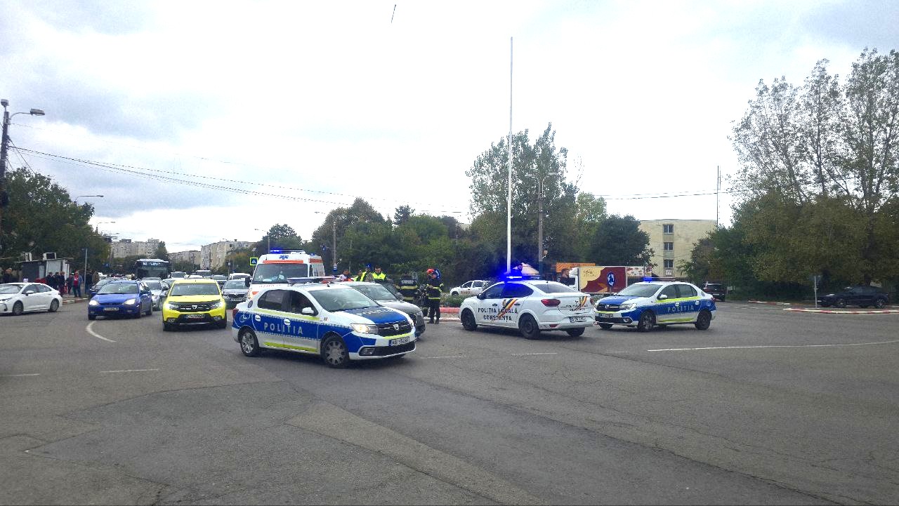 Accident rutier pe bulevardul Aurel Vlaicu din Constanța. Două autoturisme au fost implicate