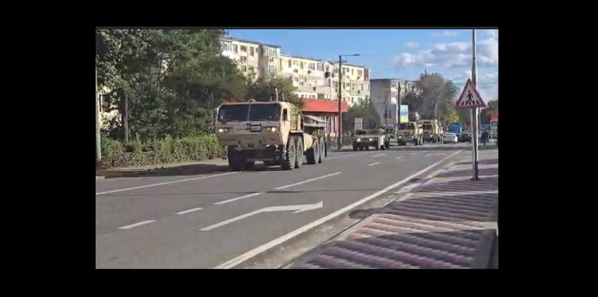 VIDEO Tehnică militară IMPRESIONANTĂ pe străzile din Mangalia! Ce spun oficialii MApN