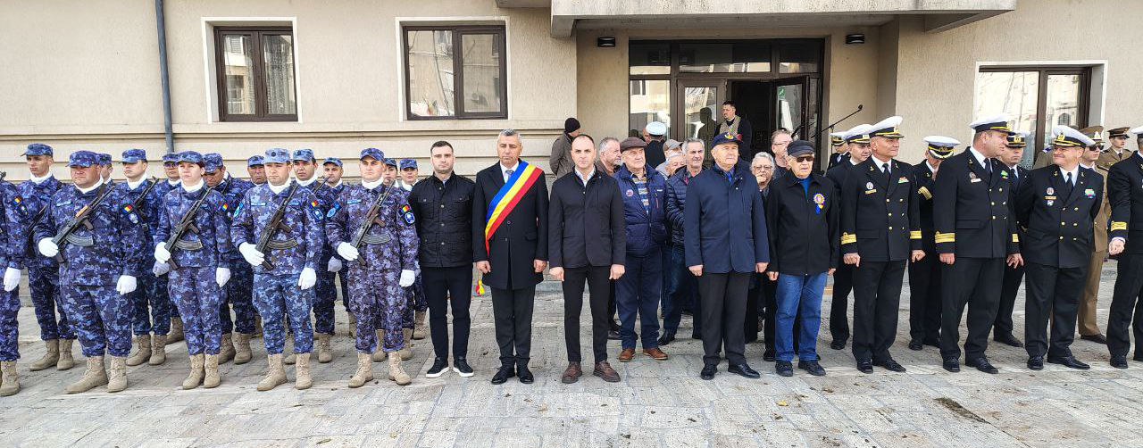 FOTO Ziua Armatei Române la Mangalia, sărbătorită în Piața Republicii din Mangalia