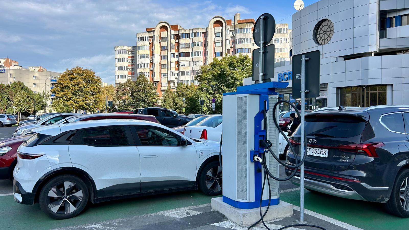 FOTO Constanța: 18 stații de reîncărcare pentru vehicule electrice au devenit funcționale. Iată locațiile acestora