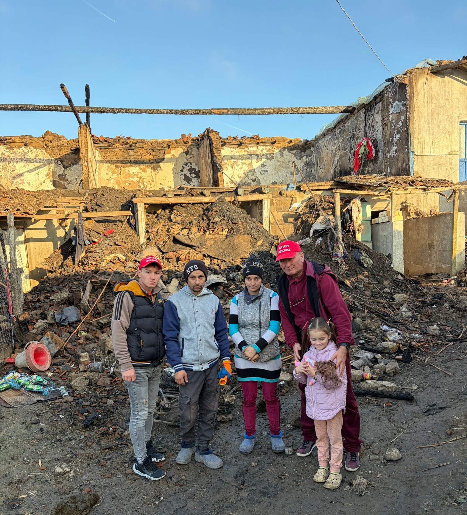 Asociația Suflete Deschise - ajutor familie Comuna Ostrov