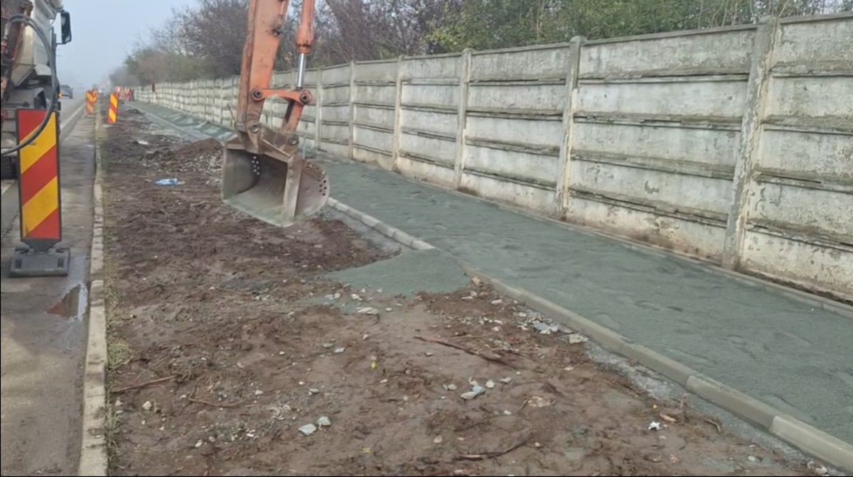 În memoria lui Sebi și a Robertei, o troiță va fi amplasată pe trotuarul construit între Vama Veche și 2 Mai, unde cei doi au fost uciși în accident. Când va fi gata