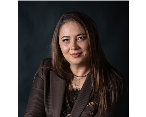 Laura Stroe, directorul Centrului Cultural Județean Teodor T. Burada Constanța, mesaj de Ziua Națională: Identitatea se construiește în fiecare generație, prin oamenii care adaugă câte o filă la povestea noastră!