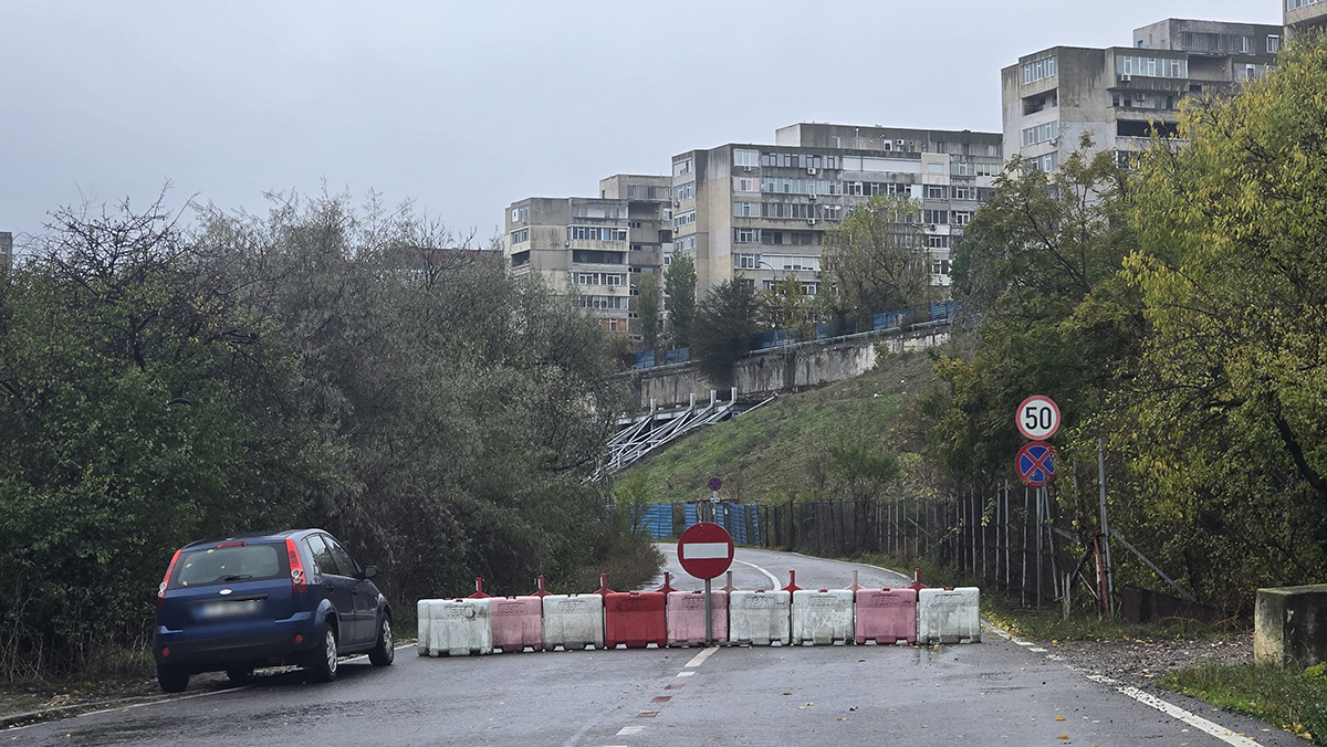 Constanța: Strada Valea Portului rămâne închisă între Prelungirea Traian și accesul la Poarta 3 a Portului. Cum s-a acționat până la acest moment