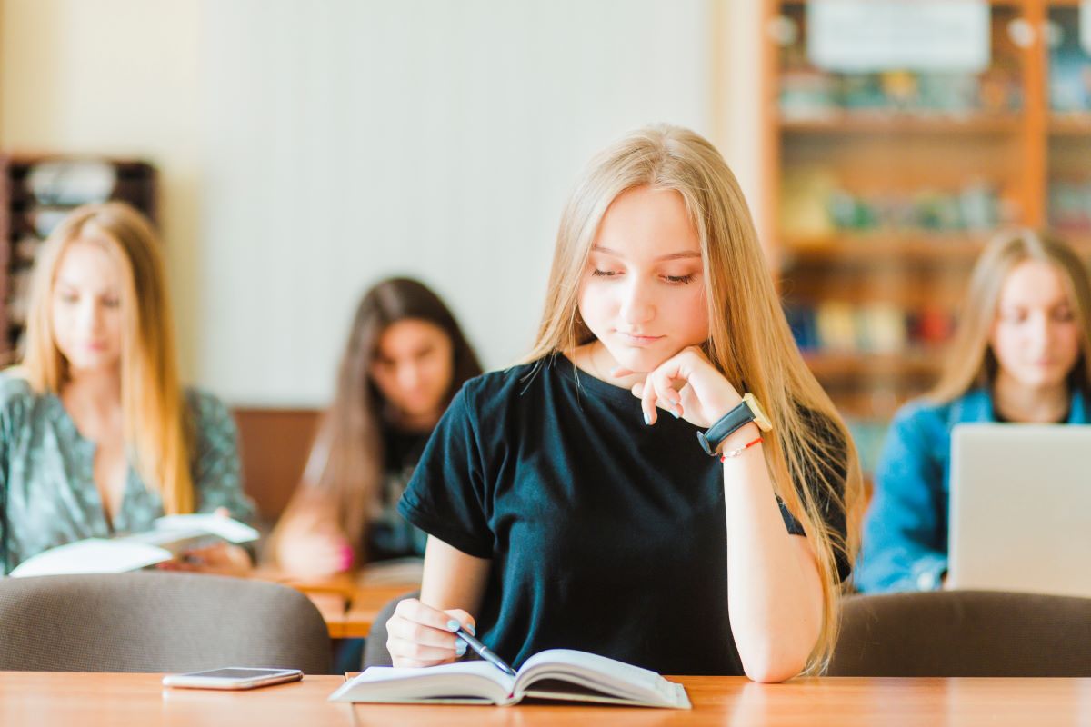 Mineriada din 13 – 15 iunie 1990 ar putea fi studiată într-un modul la liceu. Cui aparține propunerea legislativă