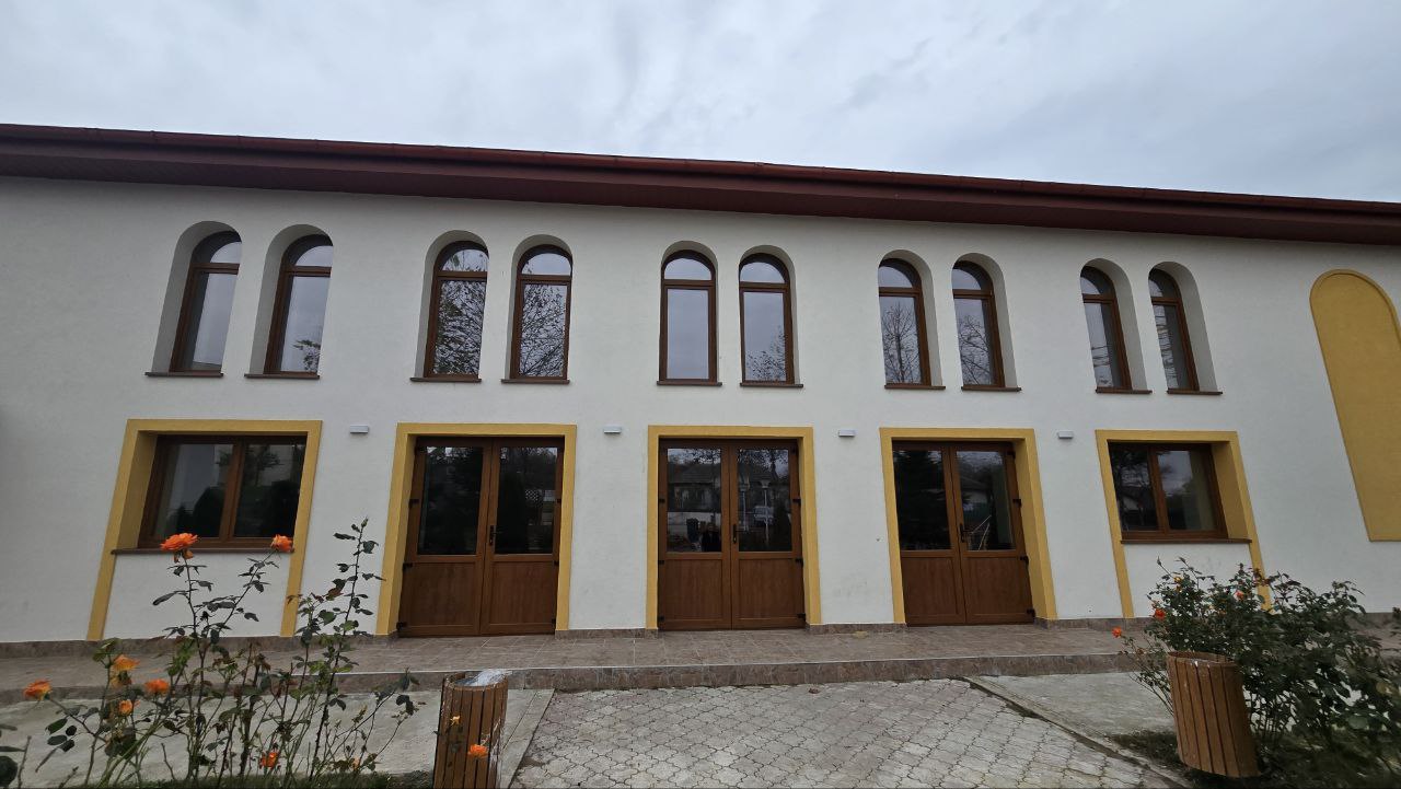 FOTO Primăria Gârliciu finalizează lucrările la Căminul Cultural. Ce lucrări au mai rămas de făcut și când vor fi acestea gata