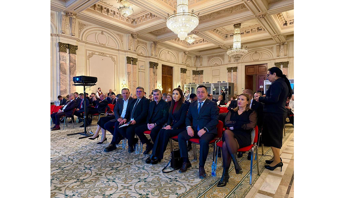 FOTO Reprezentanții UDTTMR, conduși de Gelil Erseghep, au particiat la celebrarea Zilei Minorităților Naționale la Palatul Parlamentului