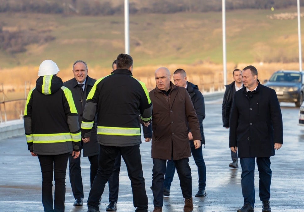 VIDEO Ilie Bolojan anunță oprirea marilor lucrări de infrastructură: Constructorii ar putea începe lucrările pe cheltuiala lor