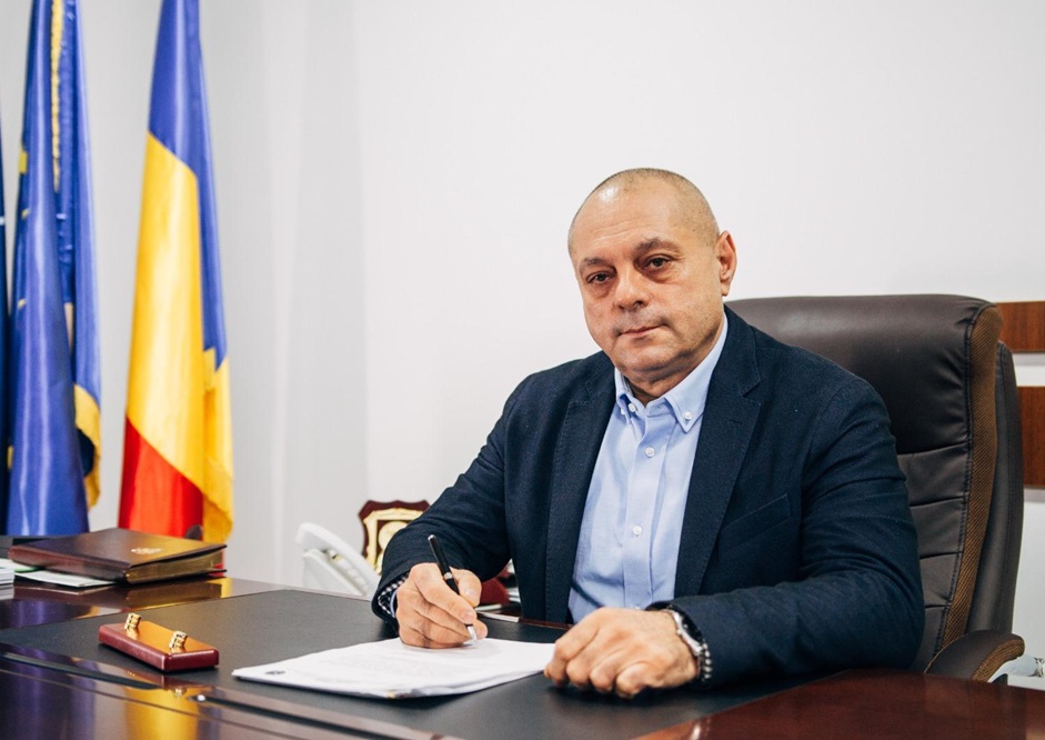 INTERVIU cu Vasile Lumînare, primarul comunei Corbu, despre proiectele finalizate și pregătite în 2025 și planurile pentru anul viitor: Investițiile în infrastructură și utilitățile rămân prioritatea noastră, iar 2026 va fi un an al continuității și dezvoltării