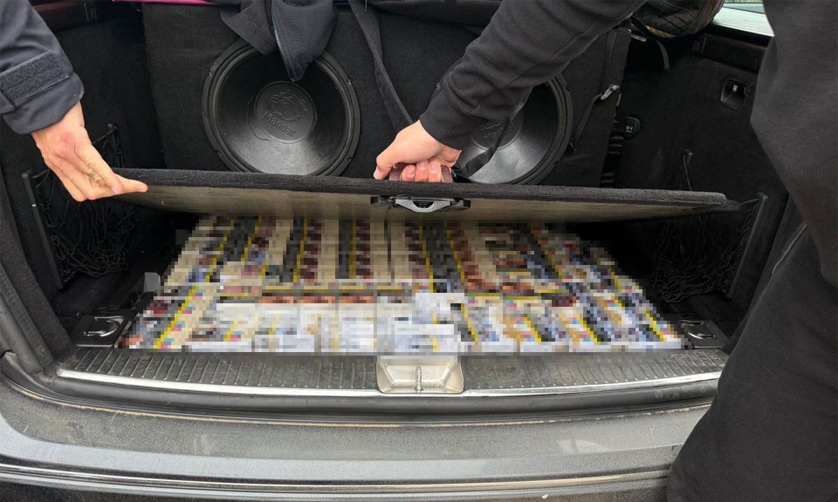 Razie la Băneasa: Aproape 3.000 de pachete de țigări de contrabandă, descoperite la un cetățean bulgar