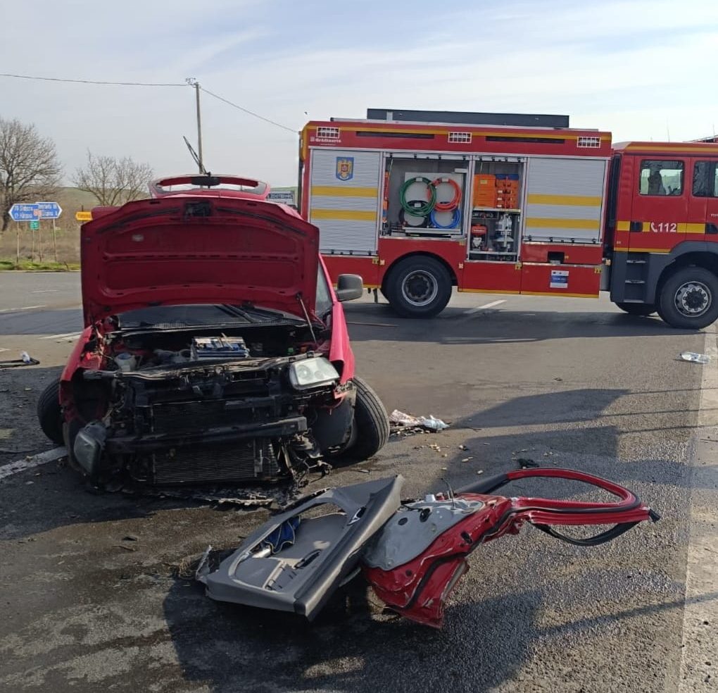 accident Hanul Morilor DN 2A 1 e1766744797168 - Val de accidente pe drumurile din România, în a doua zi de Crăciun