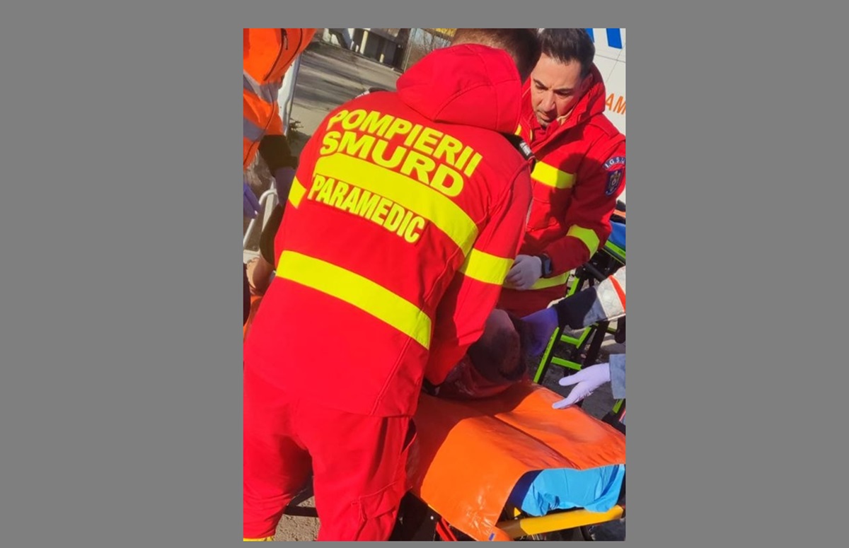 URGENȚĂ pe bulevardul Aurel Vlaicu, din Constanța, în a doua zi de Crăciun! Bărbat găsit INCONȘTIENT de voluntarii veniți să-i aducă hrană caldă
