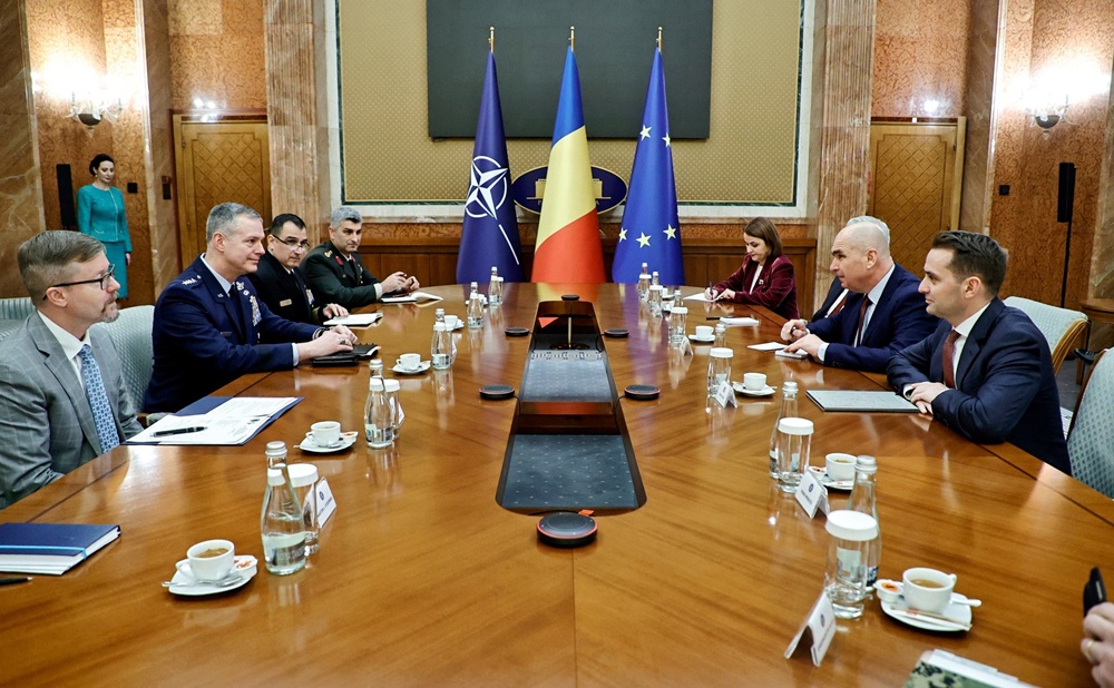 Premierul Ilie Bolojan și șeful NATO în Europa au discutat despre întărirea apărării României pe Flancul Estic