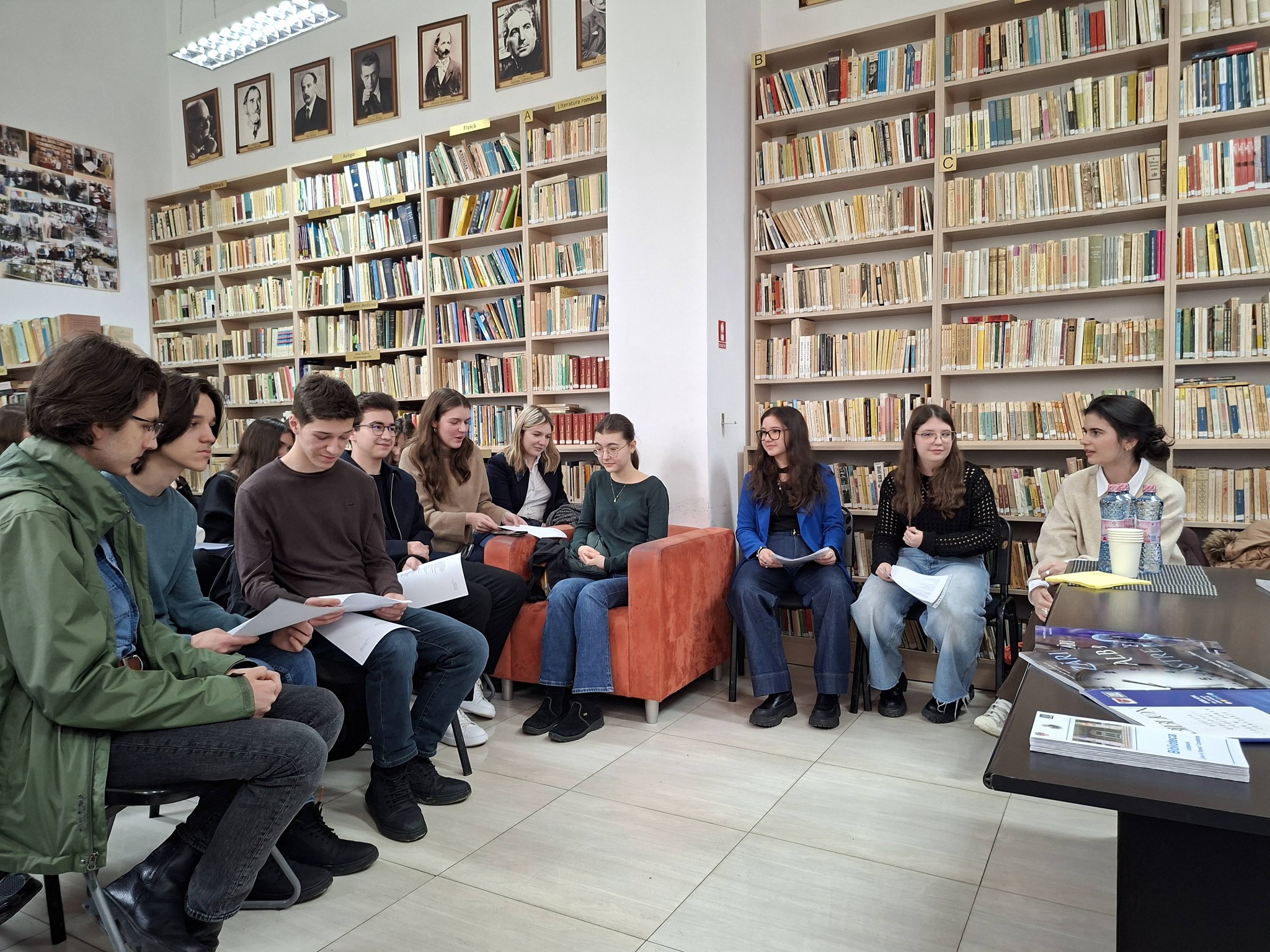 FOTO Cenaclul Nicoletei a fost găzduit de Clubul de lectură Conspirația culturii al Colegiului Național Mircea cel Bătrân Constanța