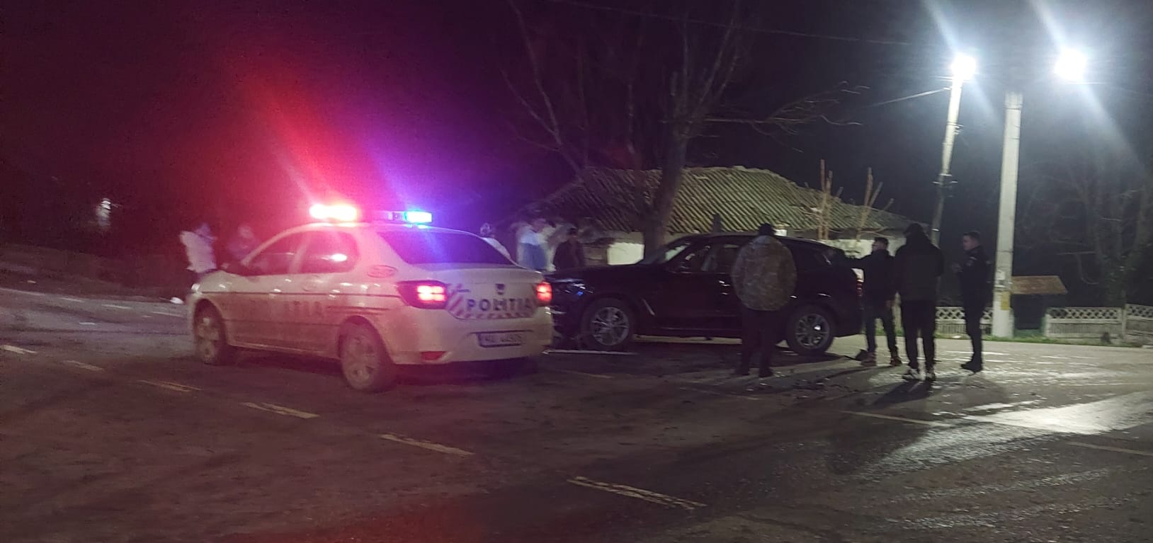 Accident în Ciocârlia între 3 autoturisme la intersecția DN 3 cu DC 28