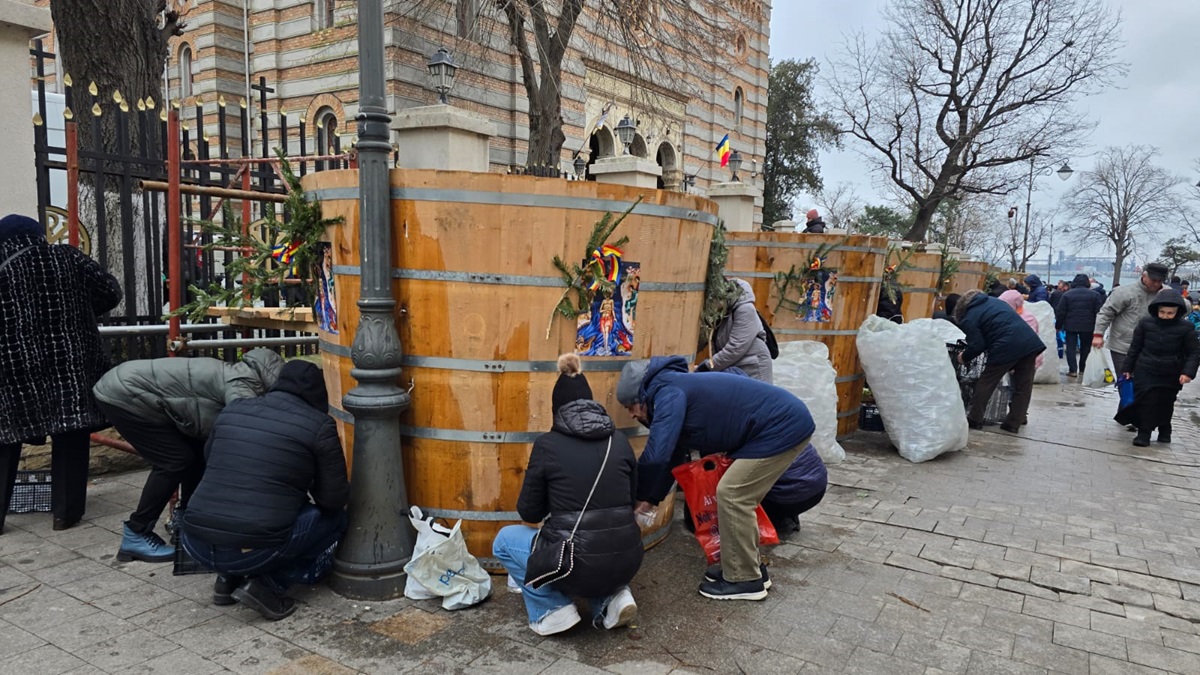 ÎPS Teodosie Bobotează Ajun Agheasma Mare
