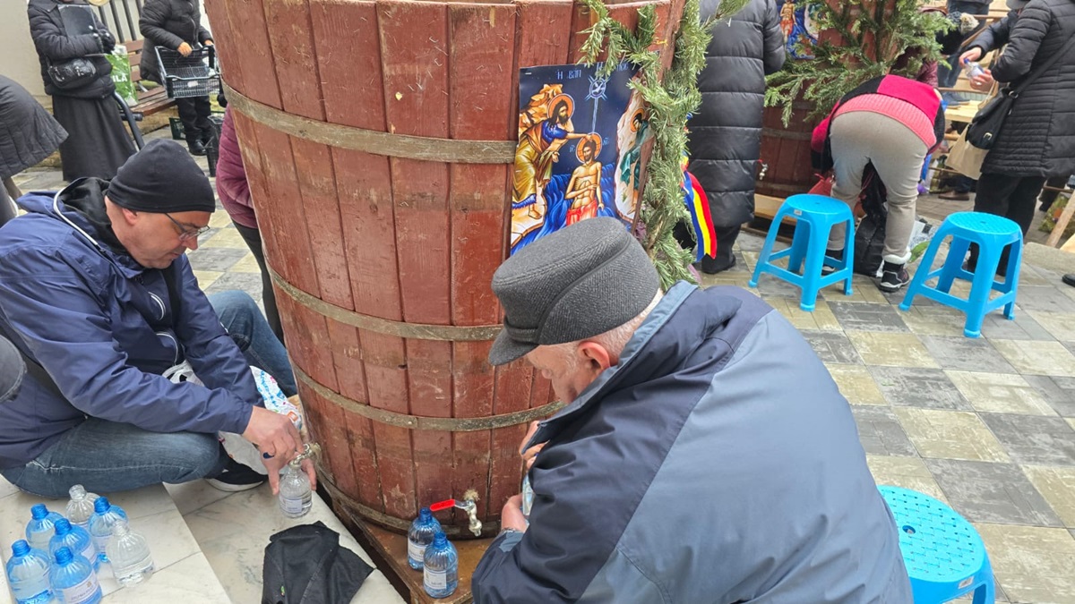 ÎPS Teodosie Bobotează Ajun Agheasma Mare