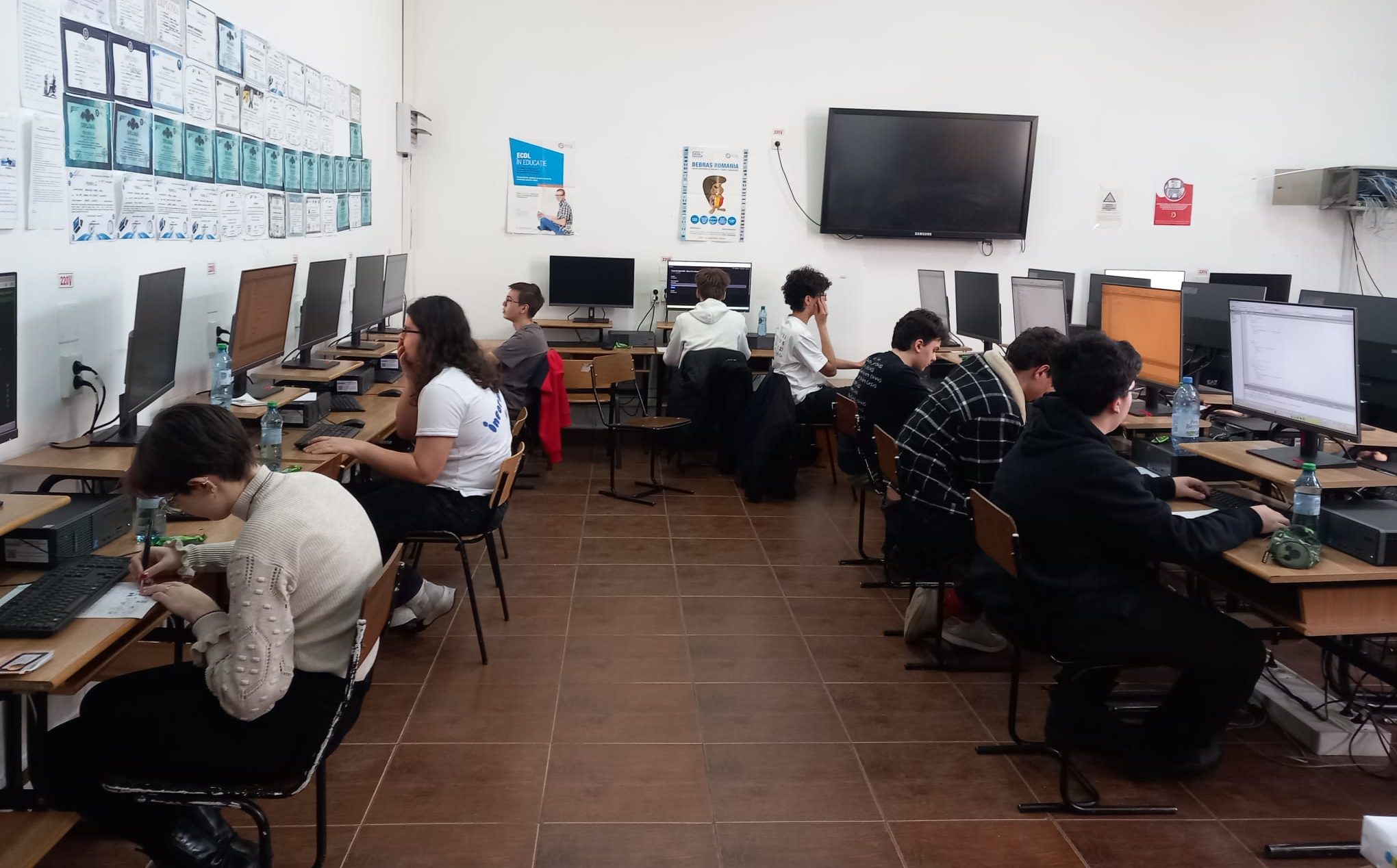 concursul de programare Future For Future
