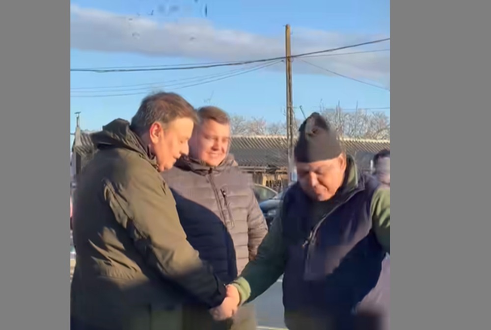 VIDEO Florin Mitroi, președintele Consiliului Județean Constanța, a mers la târgul din General Scărișoreanu: îmi doresc să dezvoltăm acest târg astfel încât producătorii locali să aibă condiții mai bune, vizibilitate și respectul pe care îl merită