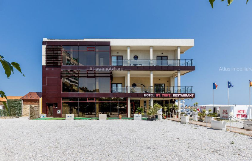 Un hotel din Mamaia, scos din nou la vânzare cu aproape jumătate de milion de euro în minus față de vara 2025. Cui aparține