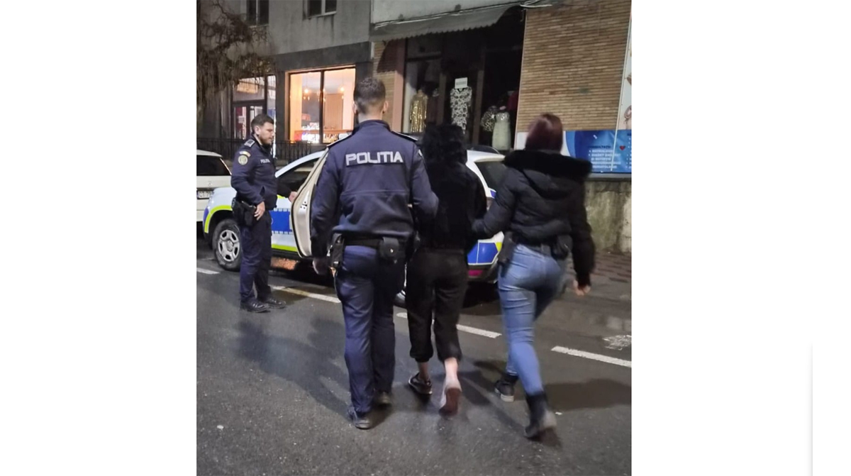 Femeie reținută după furtul unui ceas dintr-un imobil din Mamaia: Au fost percheziții în această dimineață